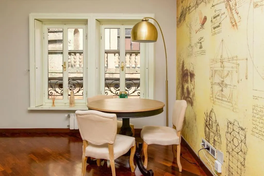 Duomo Big House130Mq Vista Tempio Apartment Milan Italy